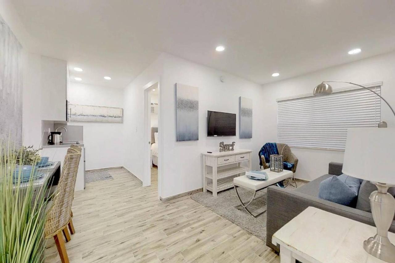 Trendy 1Br W Parking Space & Walk To The Beach #8 할리우드 외부 사진